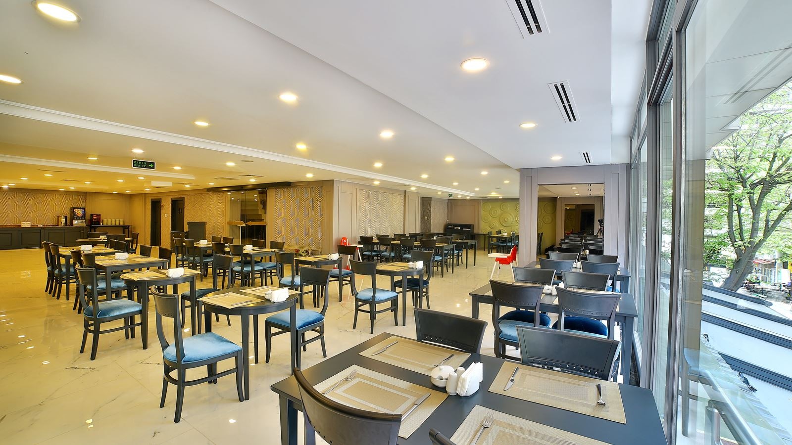 restaurants-restaurants