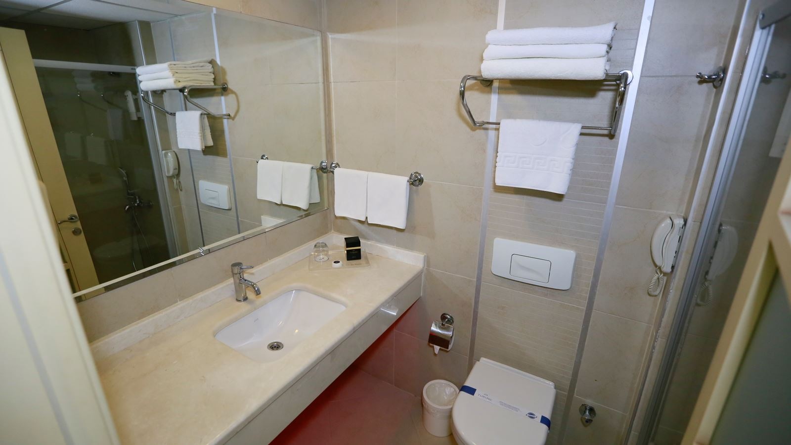 rooms-standard-room-near-the-beach