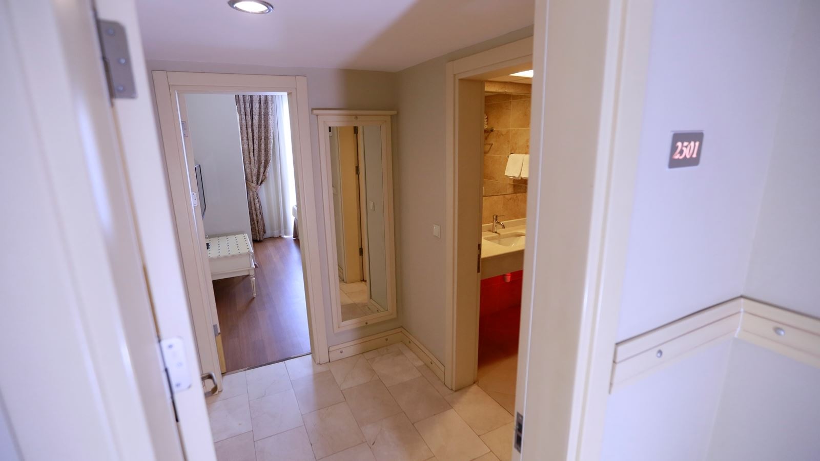 rooms-family-connecting-room