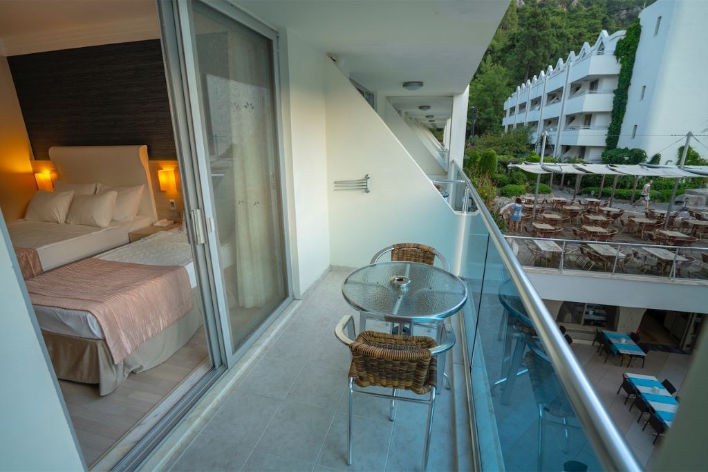 rooms-standart-side-seaview-room