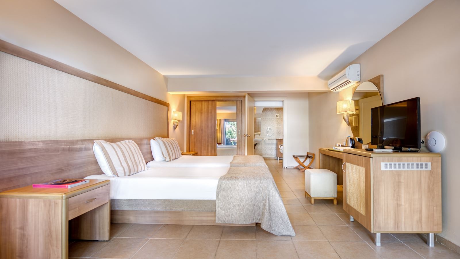 rooms-handicapped-room