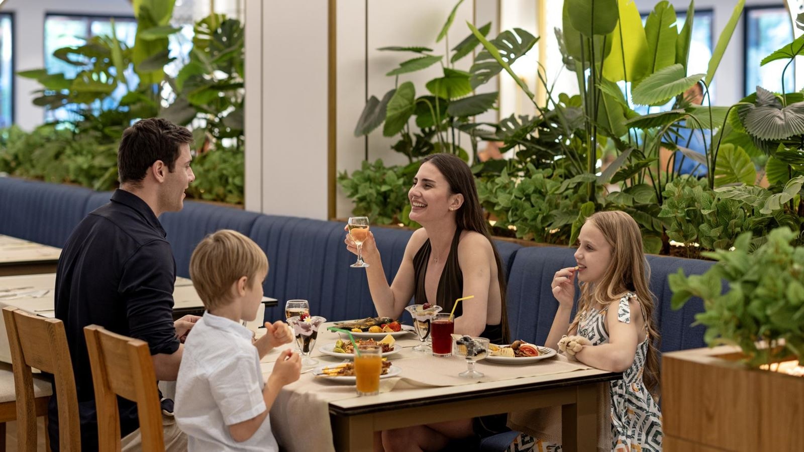 restaurants-season-restaurant