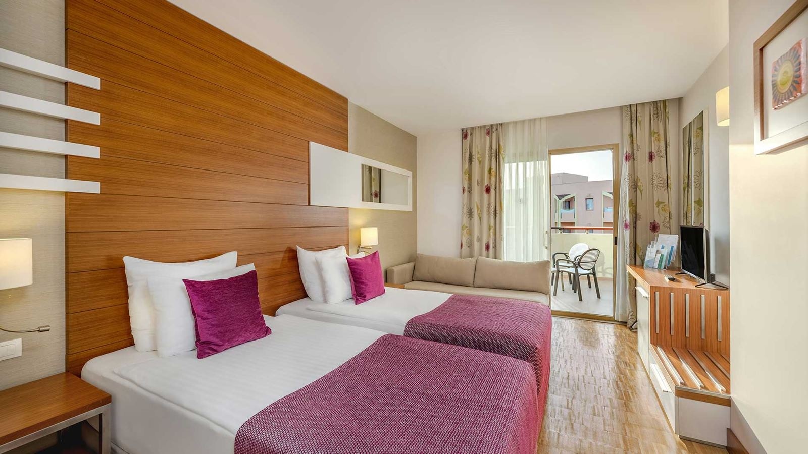 rooms-hotel-family-deluxe-room