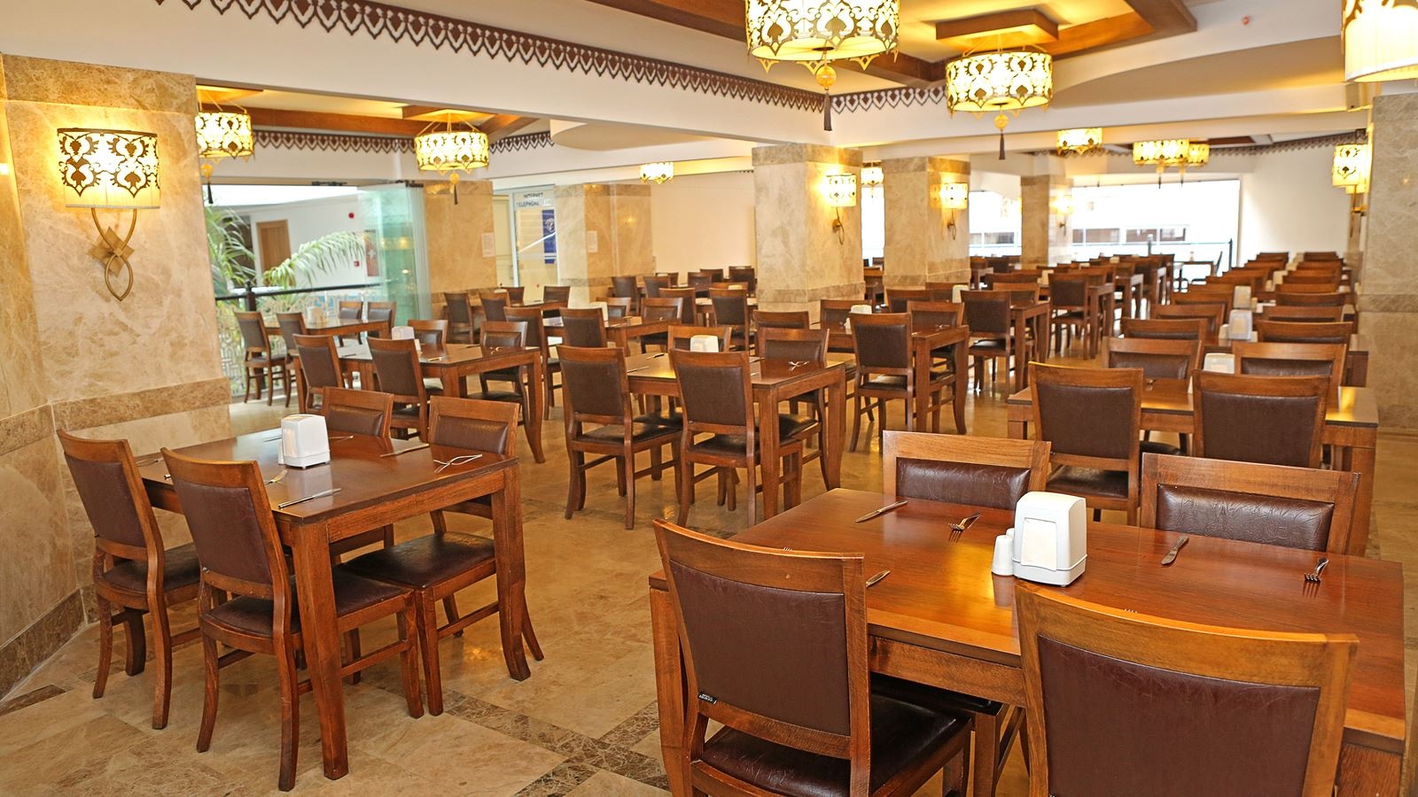 restaurants-main-restaurant