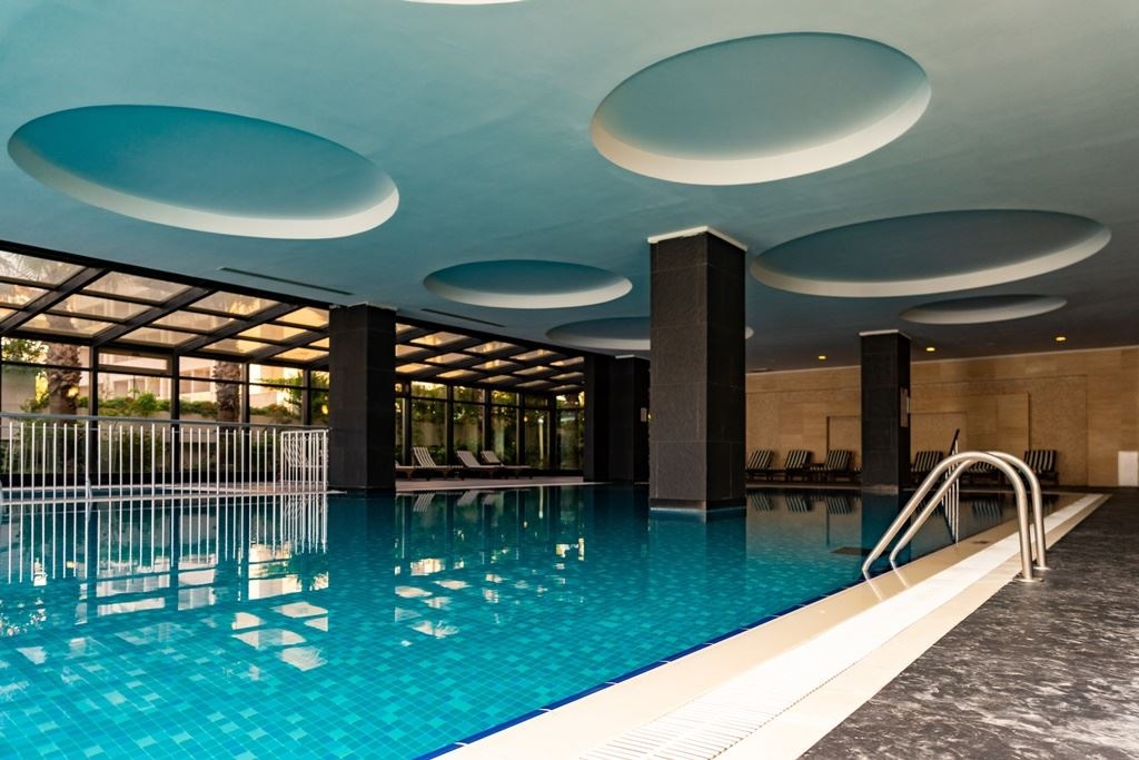 pools-indoor-pool