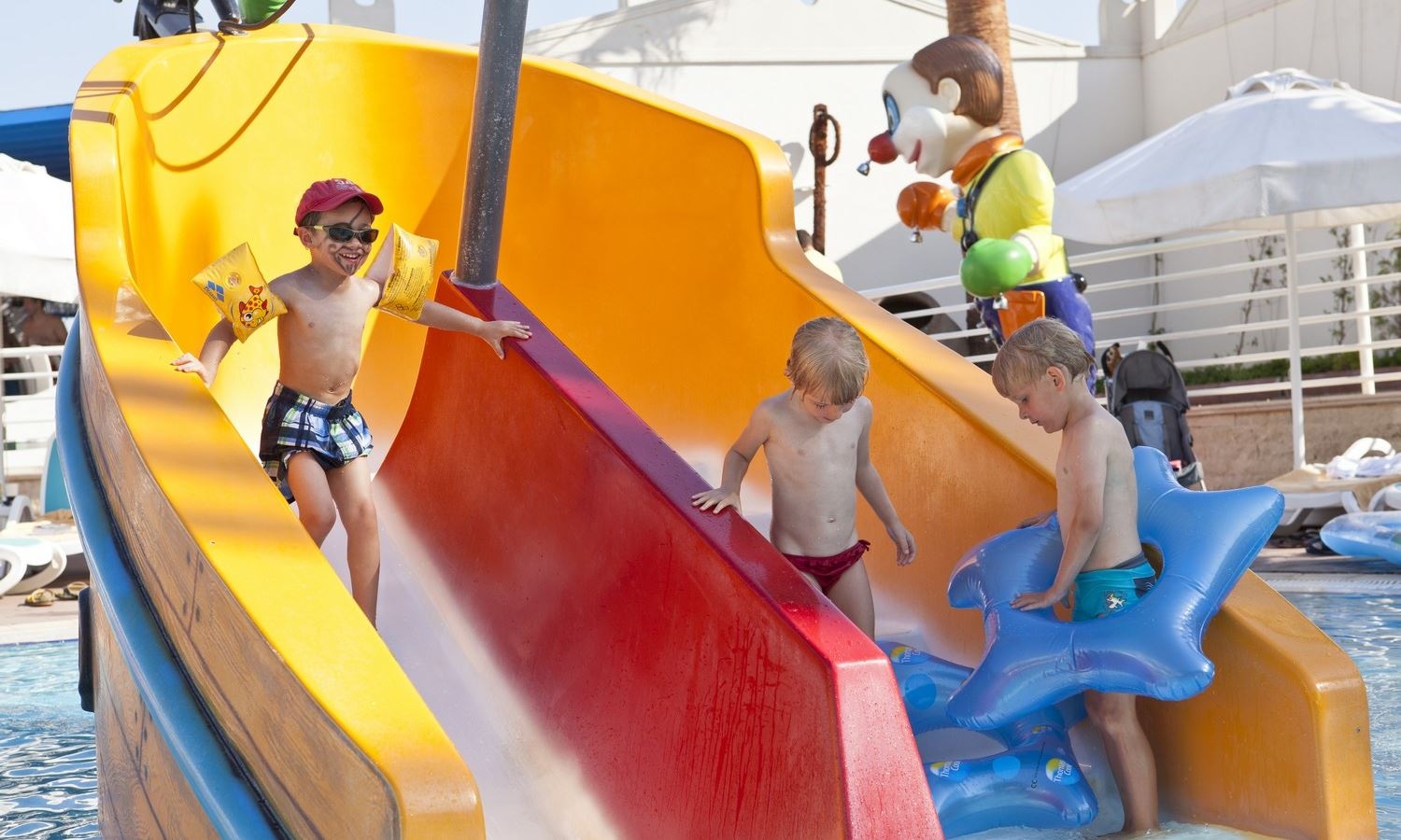 pools-outdoor-childrens-pool