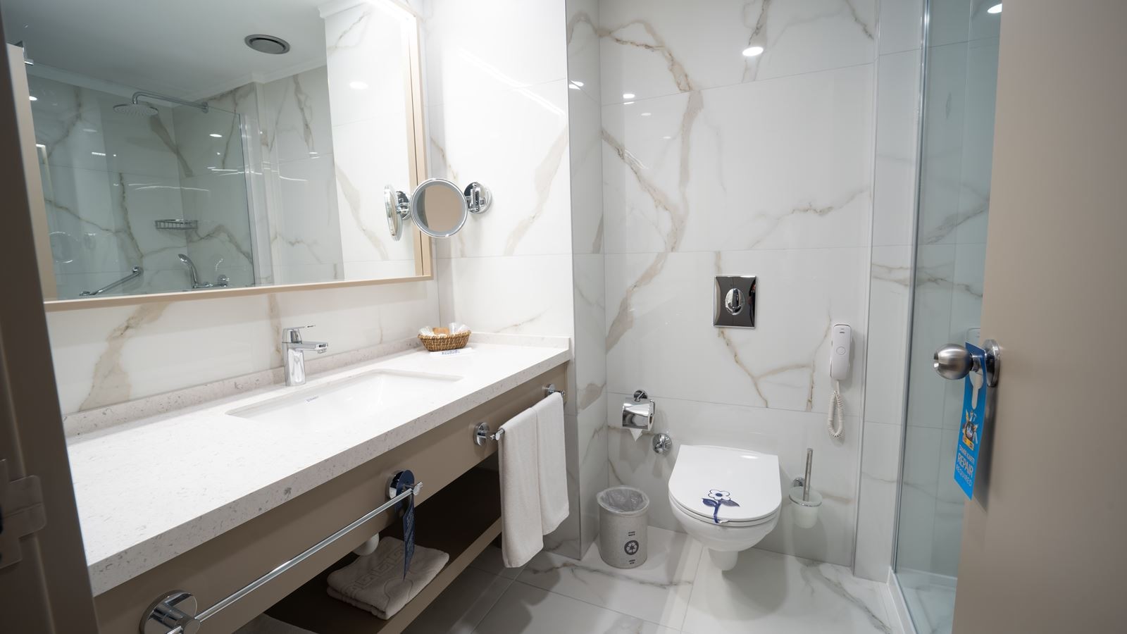 rooms-family-suite-2-bedrooms