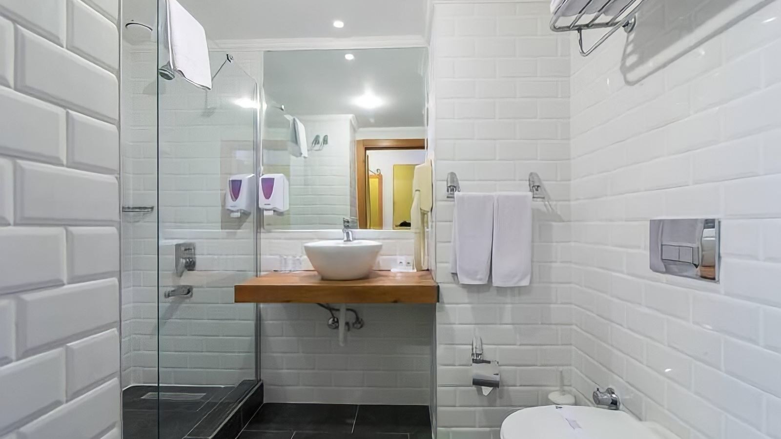 rooms-garden-view-room-balcony