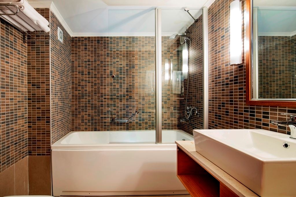 rooms-standard-garden-and-terrace-suite-room