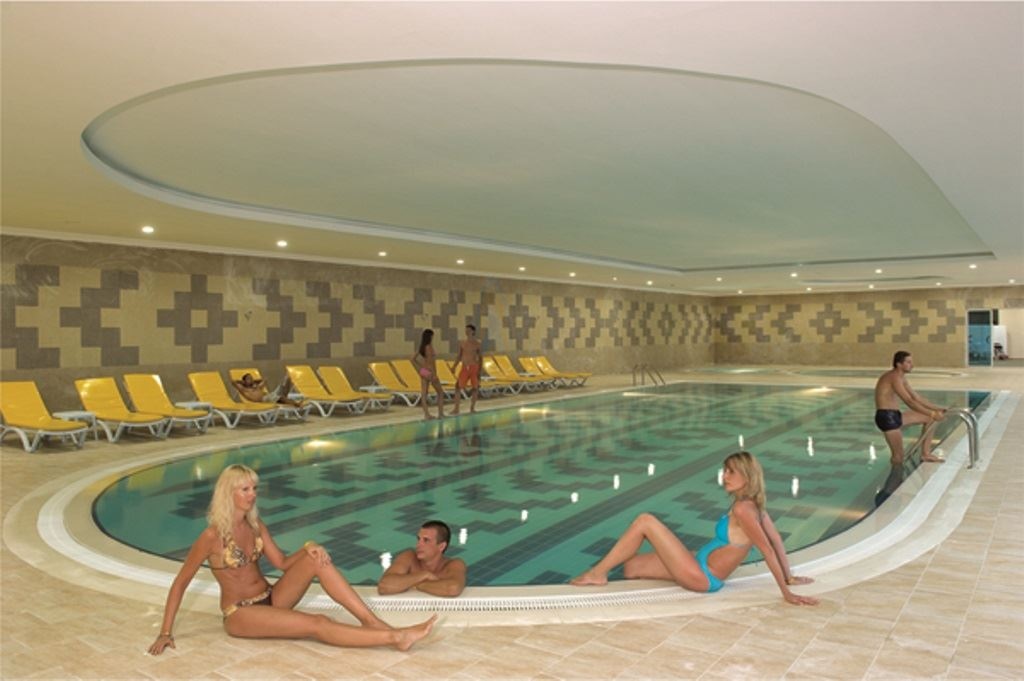 pools-indoor-pool