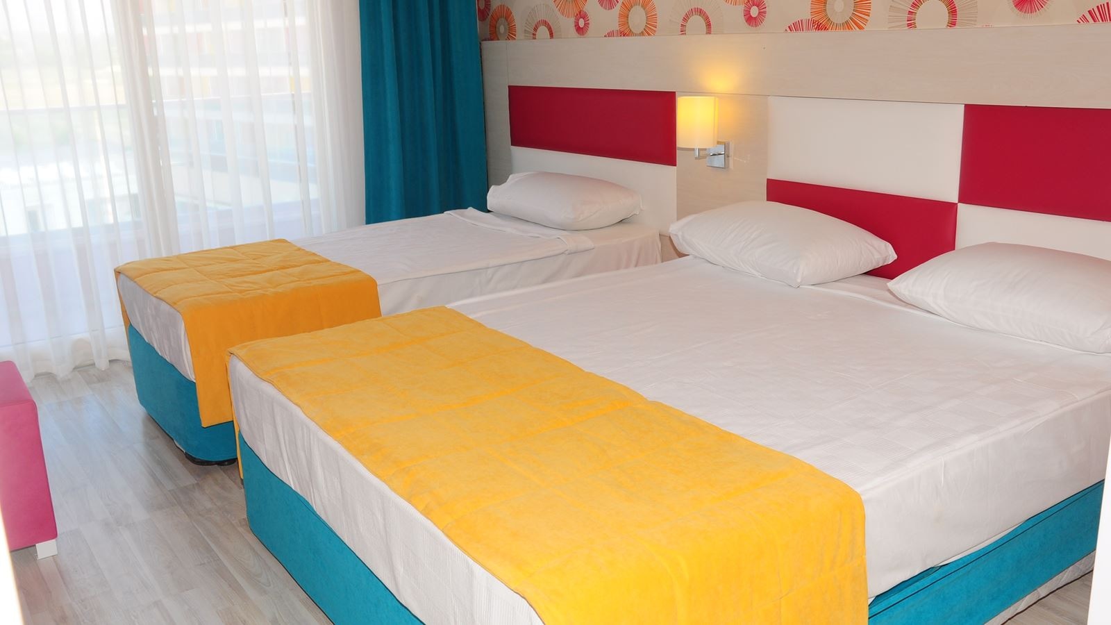 rooms-standard-room-with-balcony