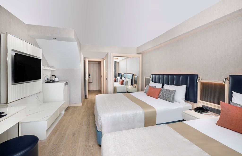 rooms-dublex-family-sea-view-room