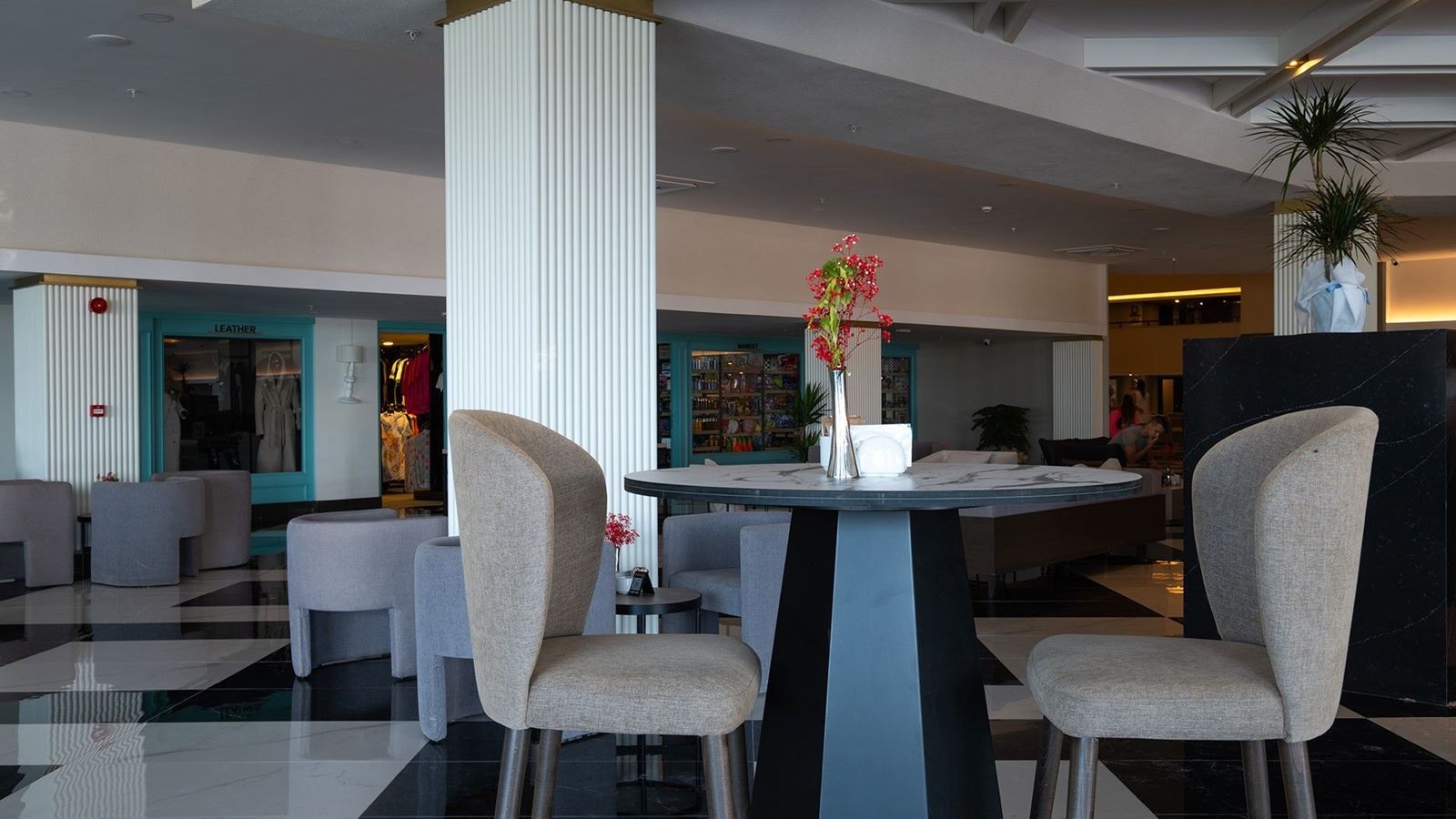 bars-the-x-lobby-bar