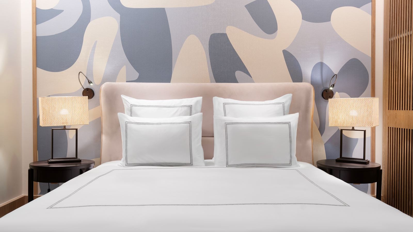 rooms-superior-room-courtyard-view