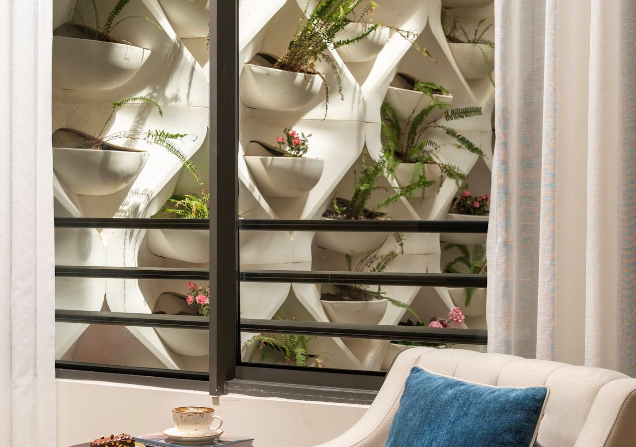 rooms-superior-room-courtyard-view