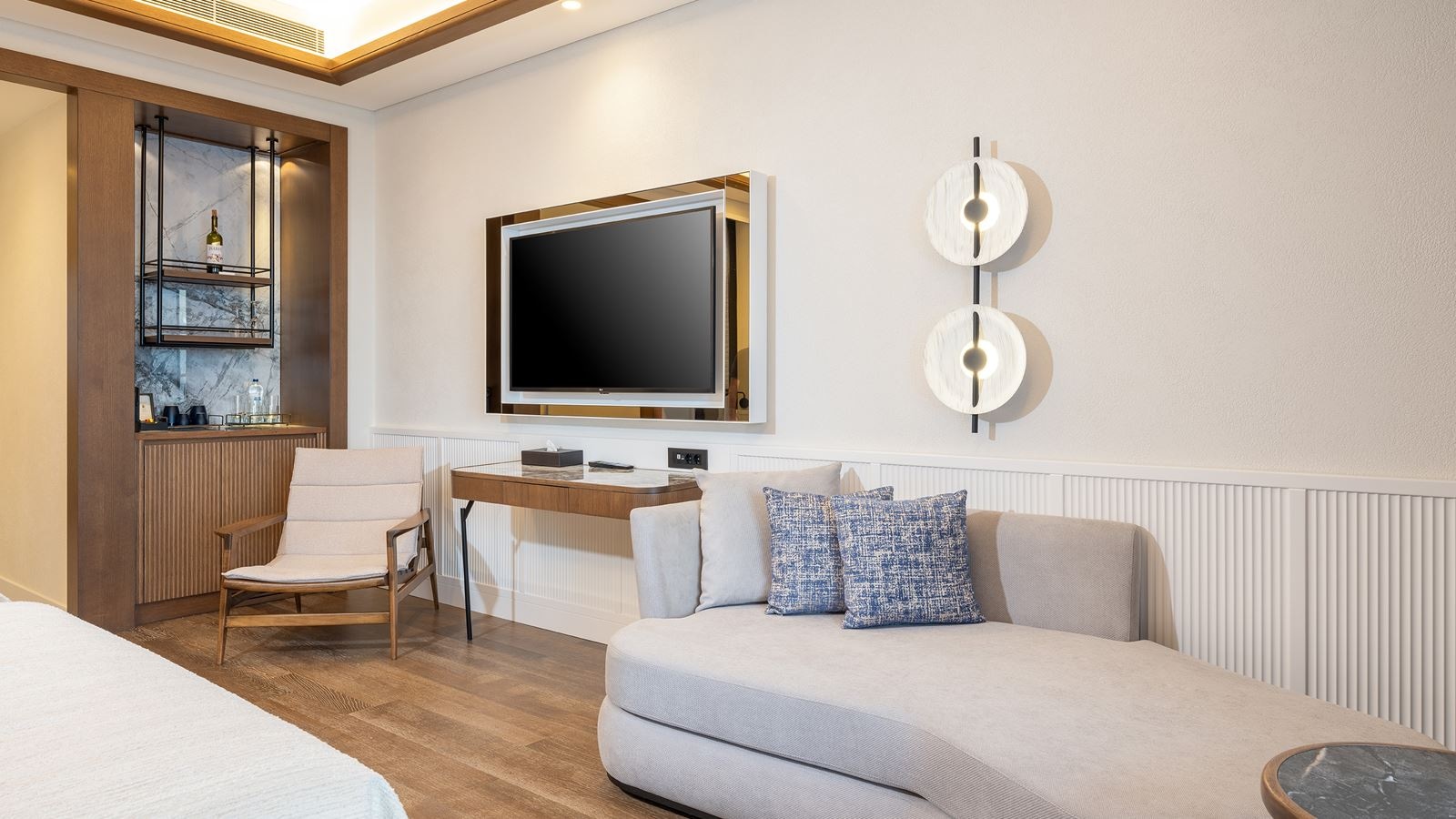 rooms-deluxe-room-adventure-park-view-family-zone-