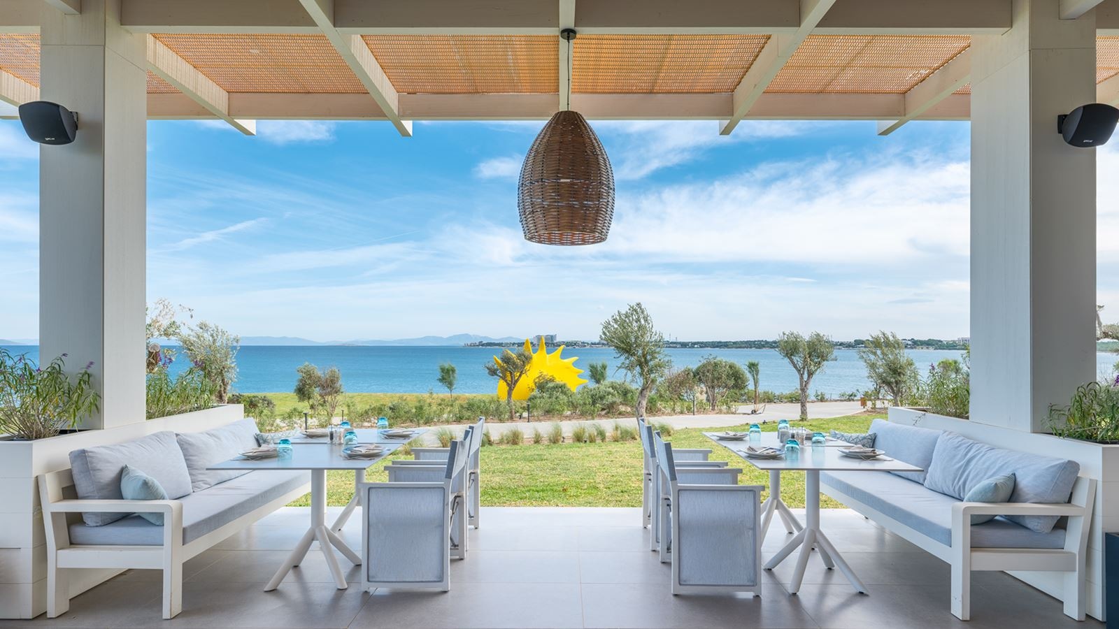 restaurants-fish-camp-see-food