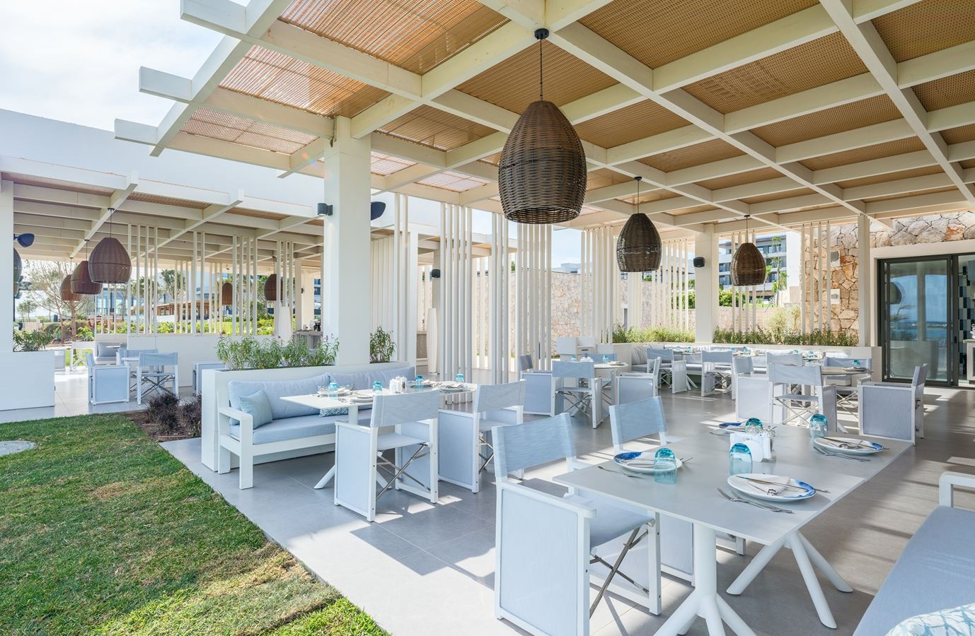 restaurants-fish-camp-see-food