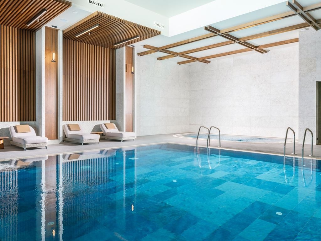 pools-indoor-pool