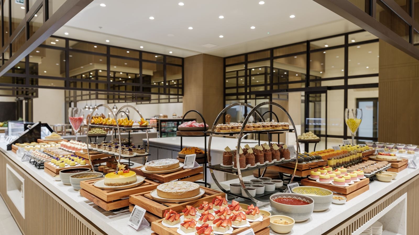 restaurants-zetsful-bazaar-main-restaurant