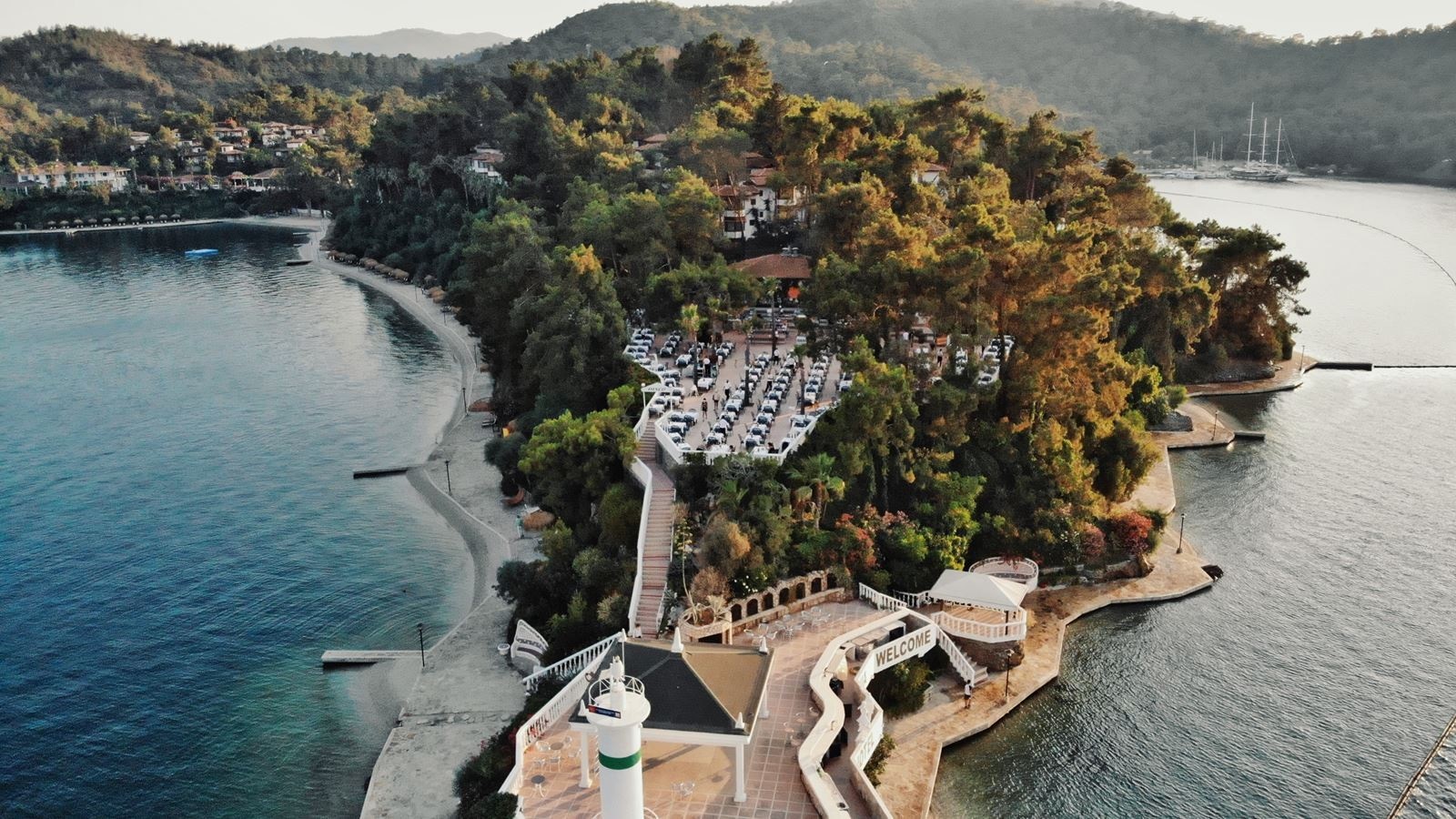 restaurants-moonlight-restaurant