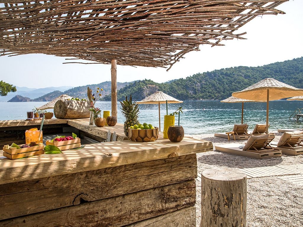 bars-serenity-beach-bar