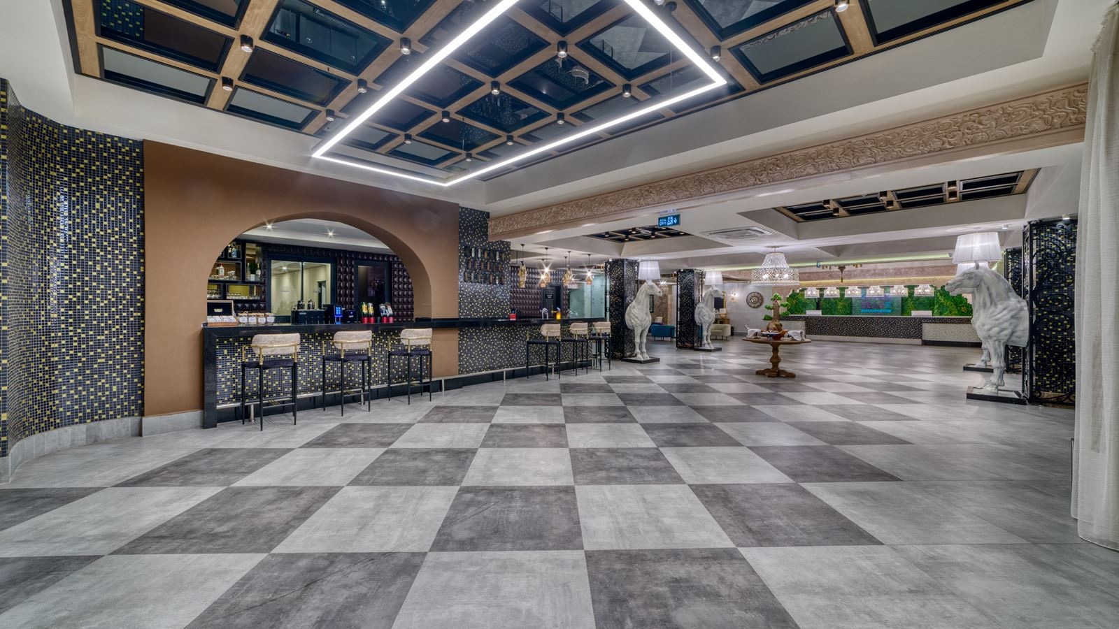 bars-welcome-lobby-bar