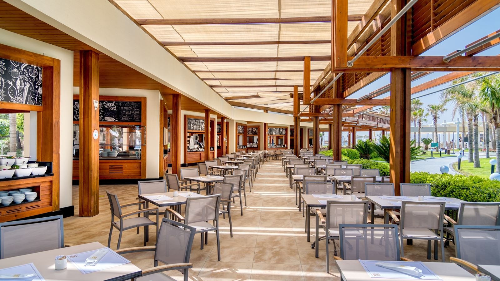 restaurants-enjoy-snack-restaurant