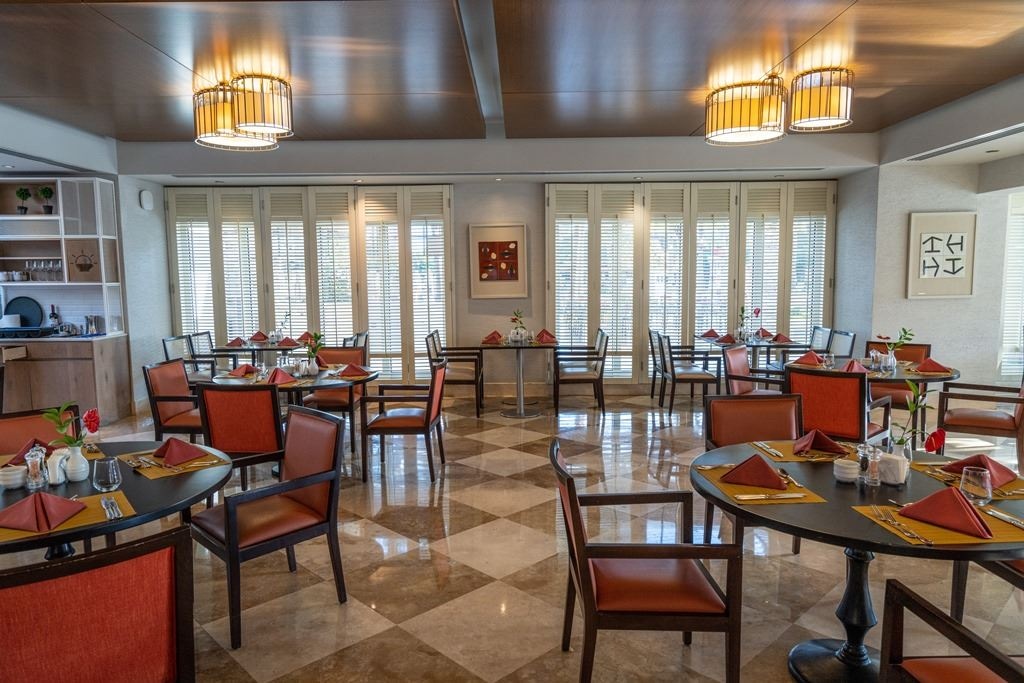 restaurants-zestful-bazaar-main-restaurant