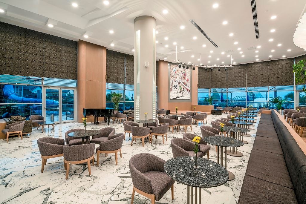 bars-vista-lobby-bar