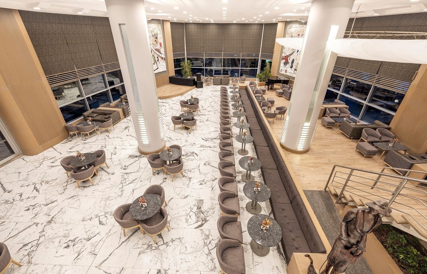 bars-vista-lobby-bar