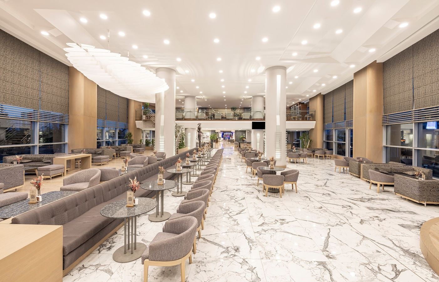 bars-vista-lobby-bar