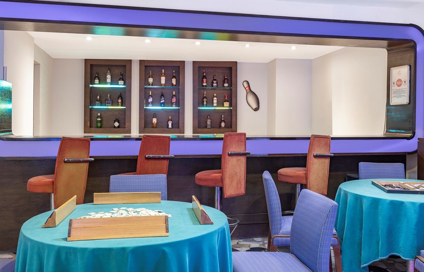 bars-strike-bowling-bar