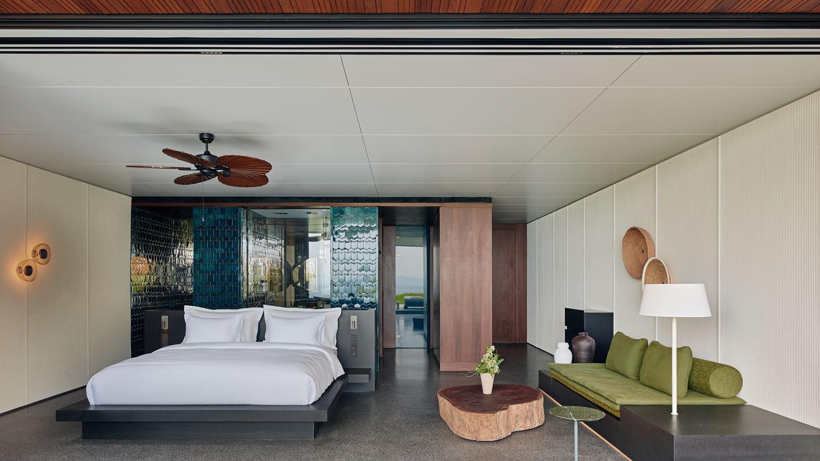 rooms-maxx-laguna-studio