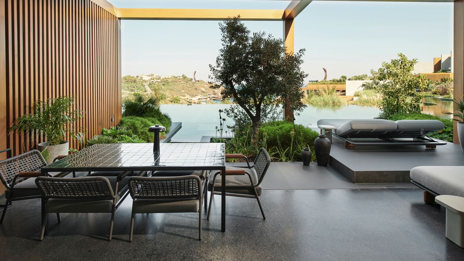 rooms-maxx-laguna--3-bedrooms