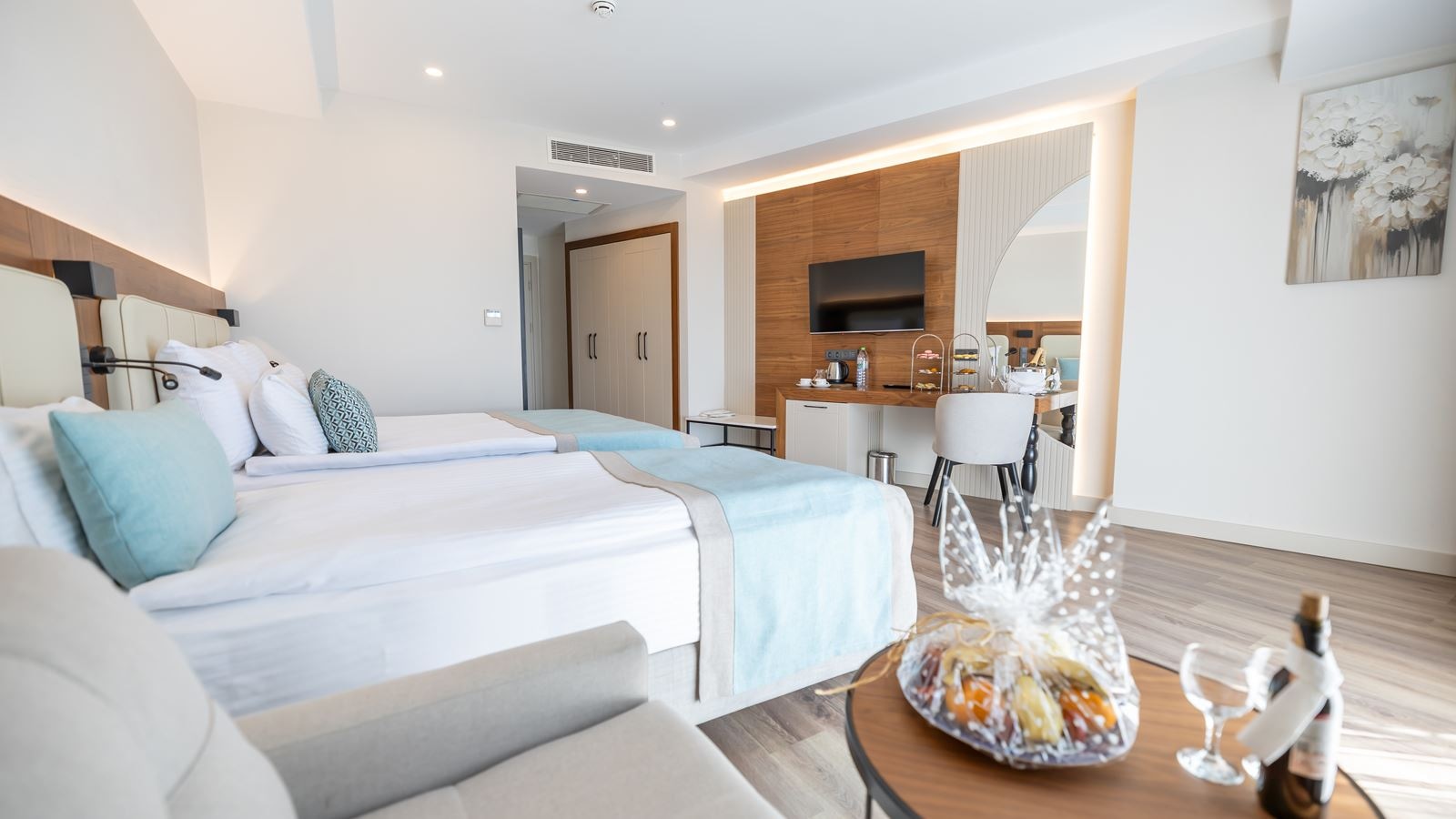 rooms-std-room-with-land-view