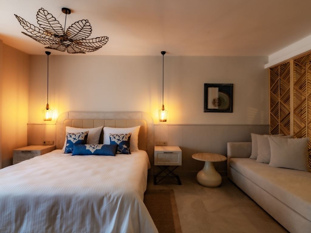 rooms-deluxe-room-garden-view