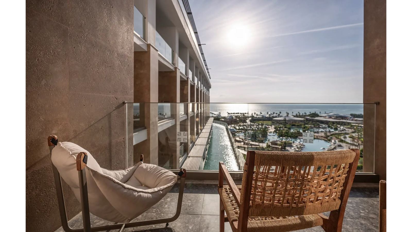 rooms-deluxe-sea-view