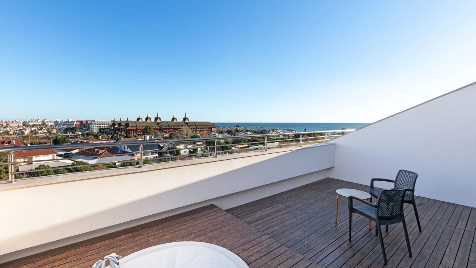 rooms-deluxe-one-bedroom-suite