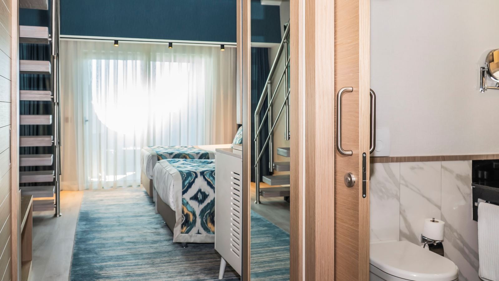 rooms-duplex-family-room