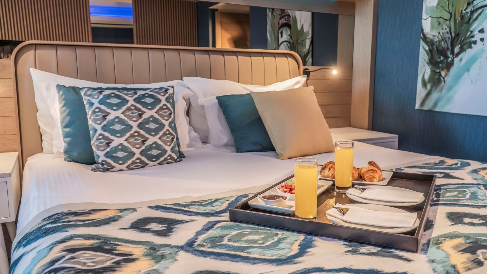 rooms-superior-standard-room-sea-view-with-balcony