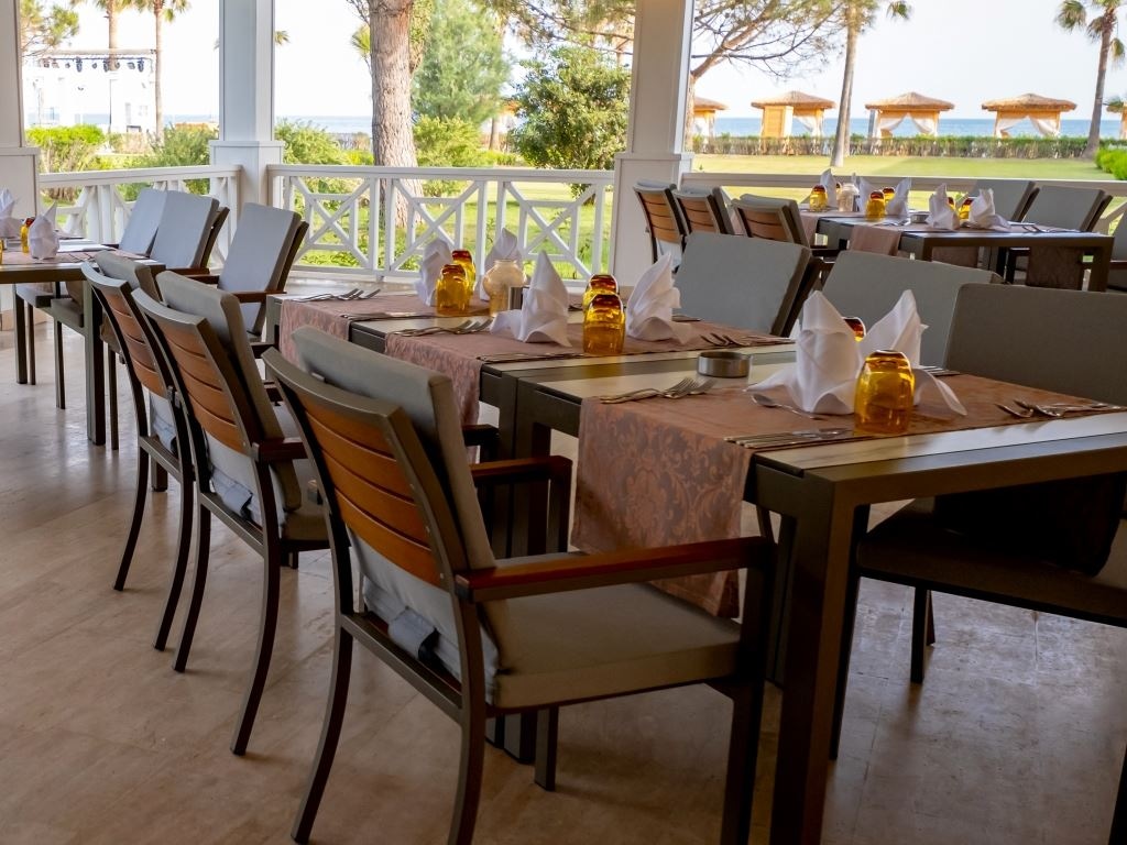 restaurants-meze-turkish-alacarte-restaurant