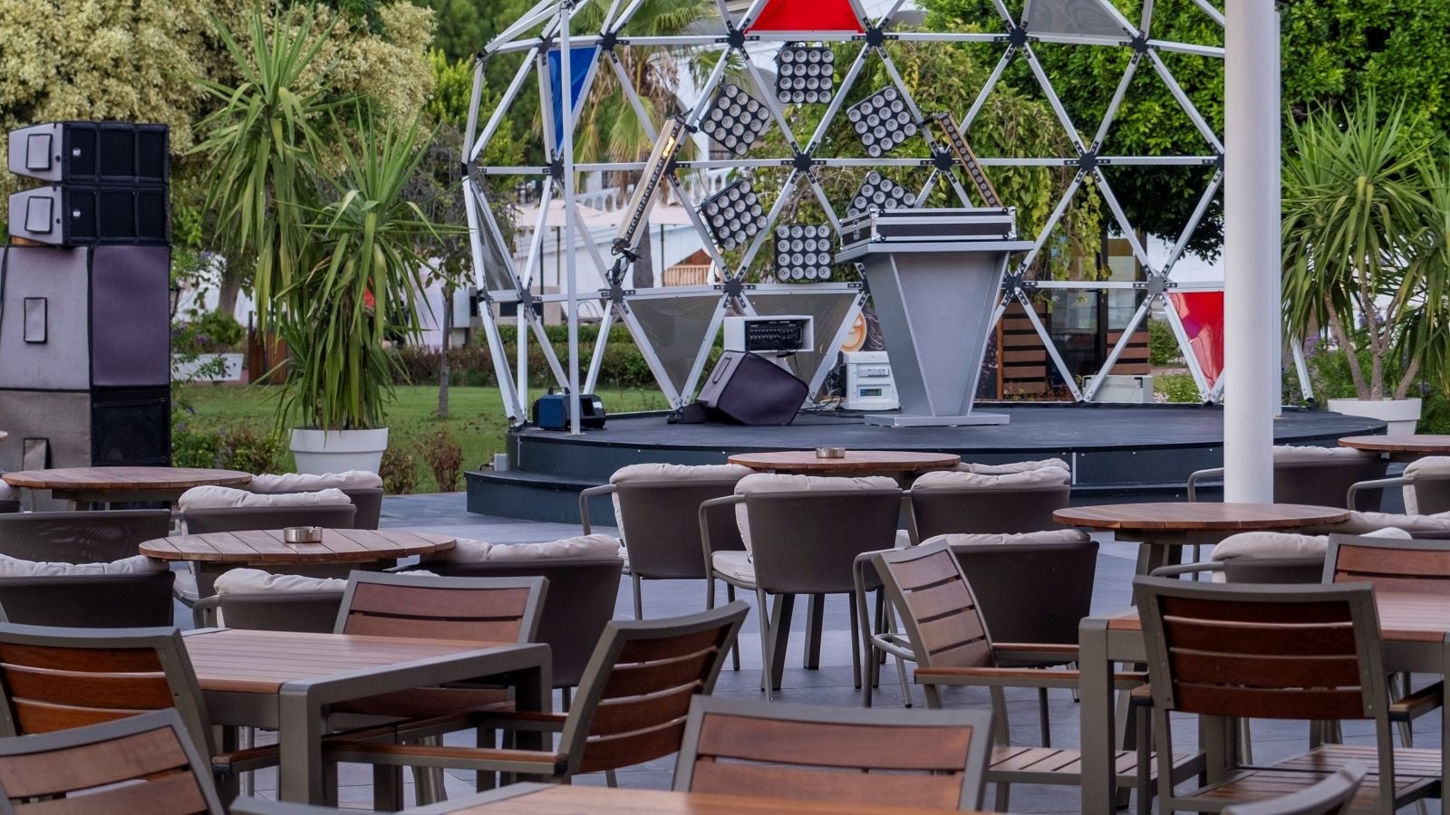 animation-main-building