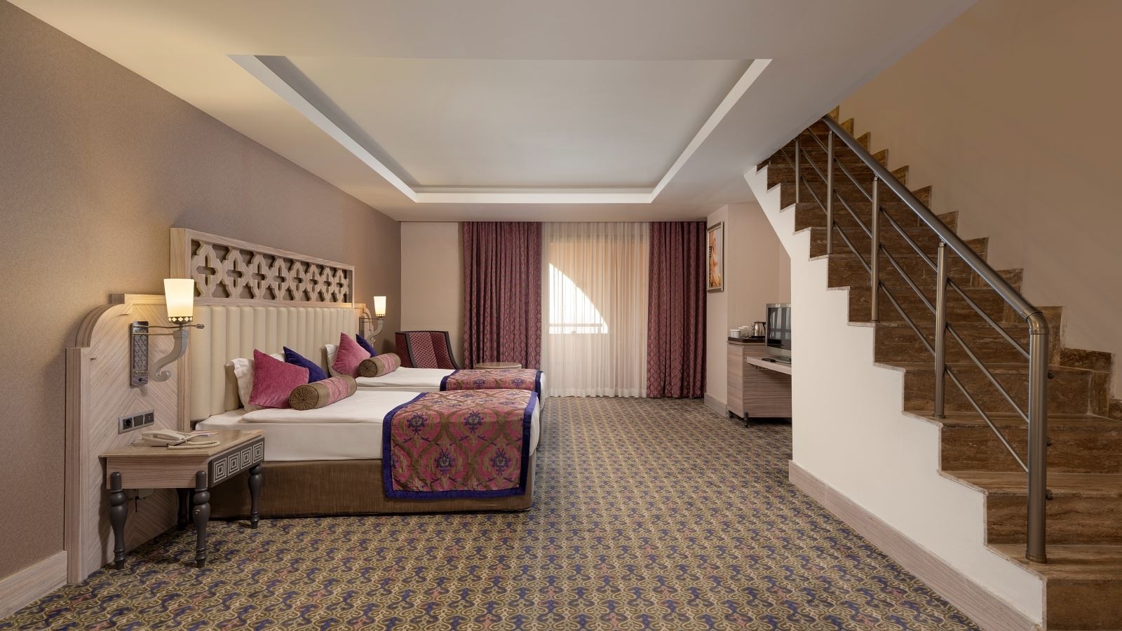 rooms-duplex-family-room