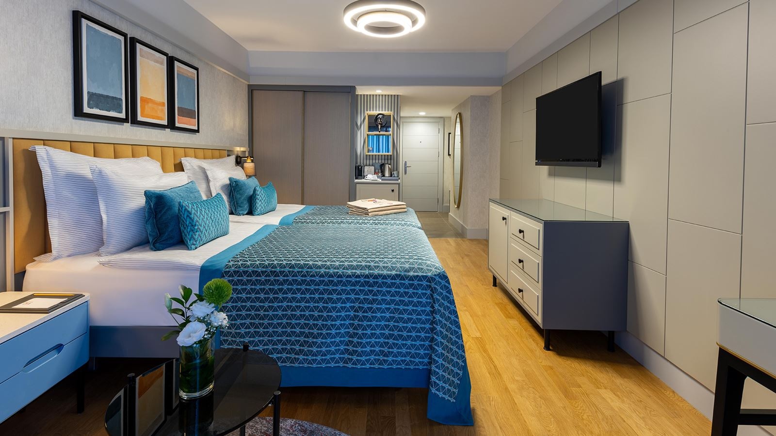 rooms-deluxe-room-direct-sea-view