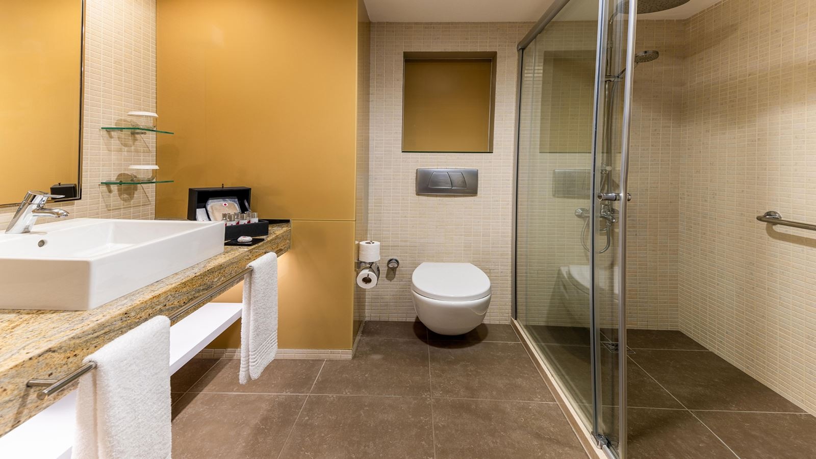 rooms-deluxe-room-direct-sea-view