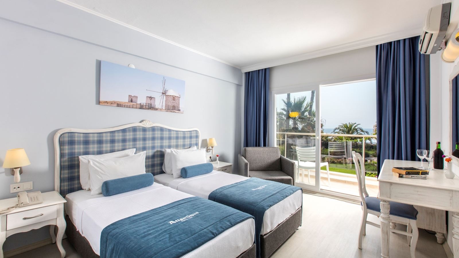 rooms-standard-room-sea-view-balcony-or-terrace