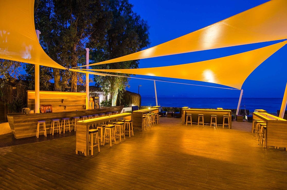 bars-blue-beach-bar