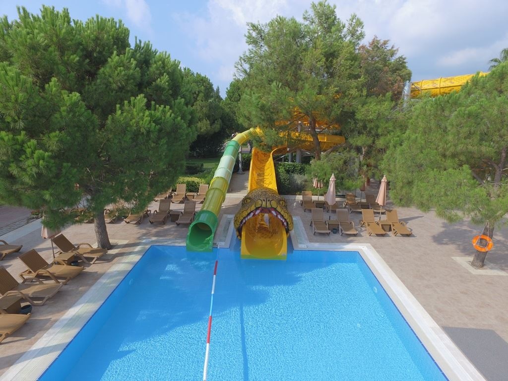 water-park-water-park