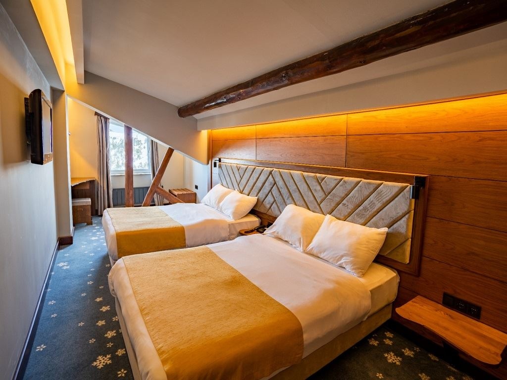 rooms-deluxe-kose-oda